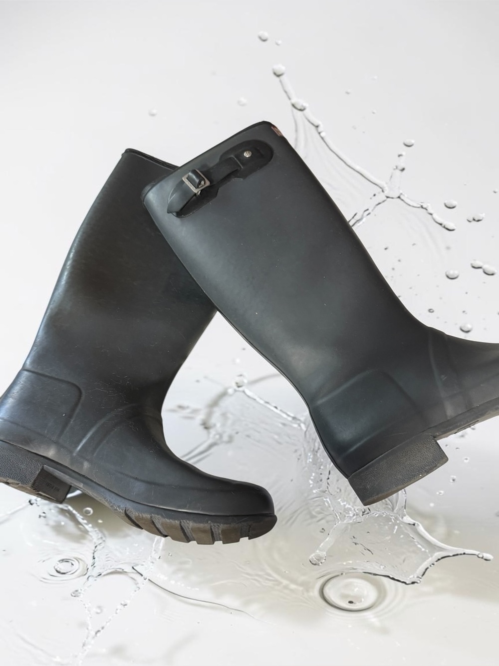 Hunter Women's Original Tour Foldable Tall Rain Boots (WFT1026RMA) - Size 11 - Picture 2 of 11